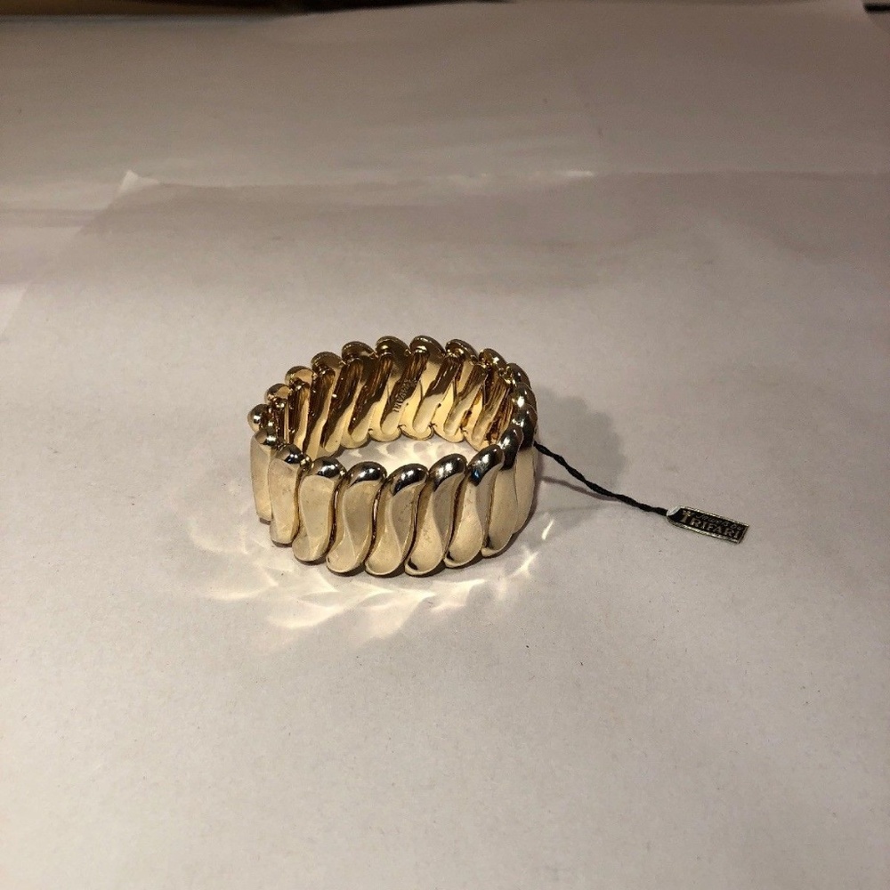 Vintage Crown Trifari Expandable Bracelet